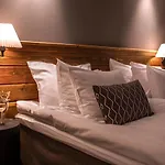 Beana Laponia - Wilderness Boutique With Safaris فندق 4*