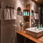 Beana Laponia - Wilderness Boutique With Safaris Meltaus